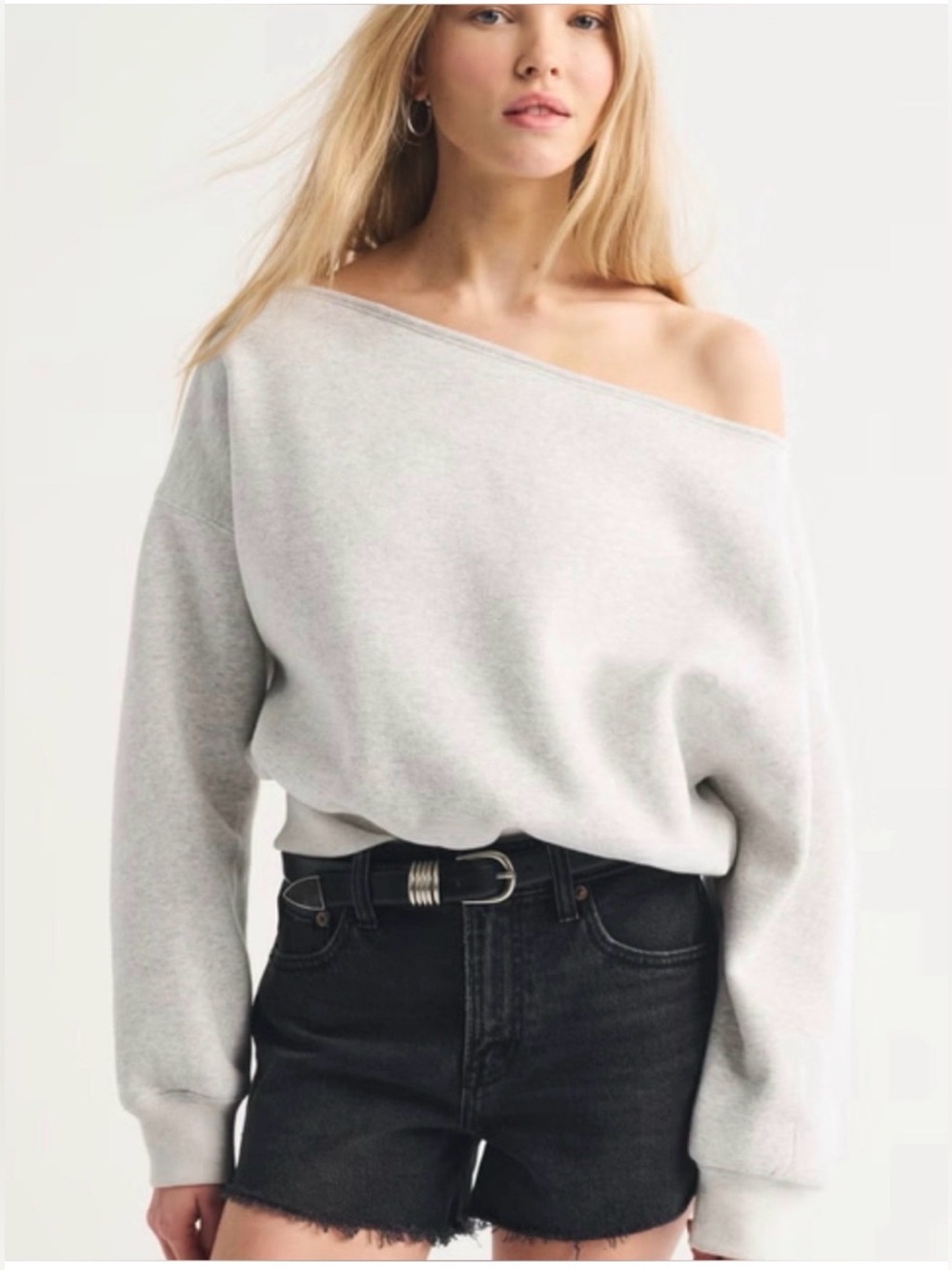 Abercrombie & Fitch Light Gray Off-the-Shoulder Women's Sweater